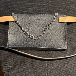 Michael Kors  Chain Strap Women's Belt  Bag MK Michael Kors EUC